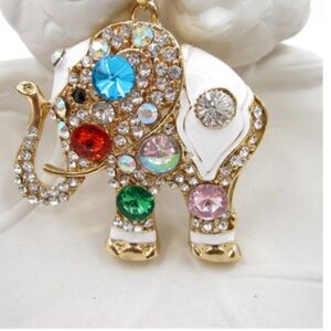 Lovely Crystal Elephant Necklace